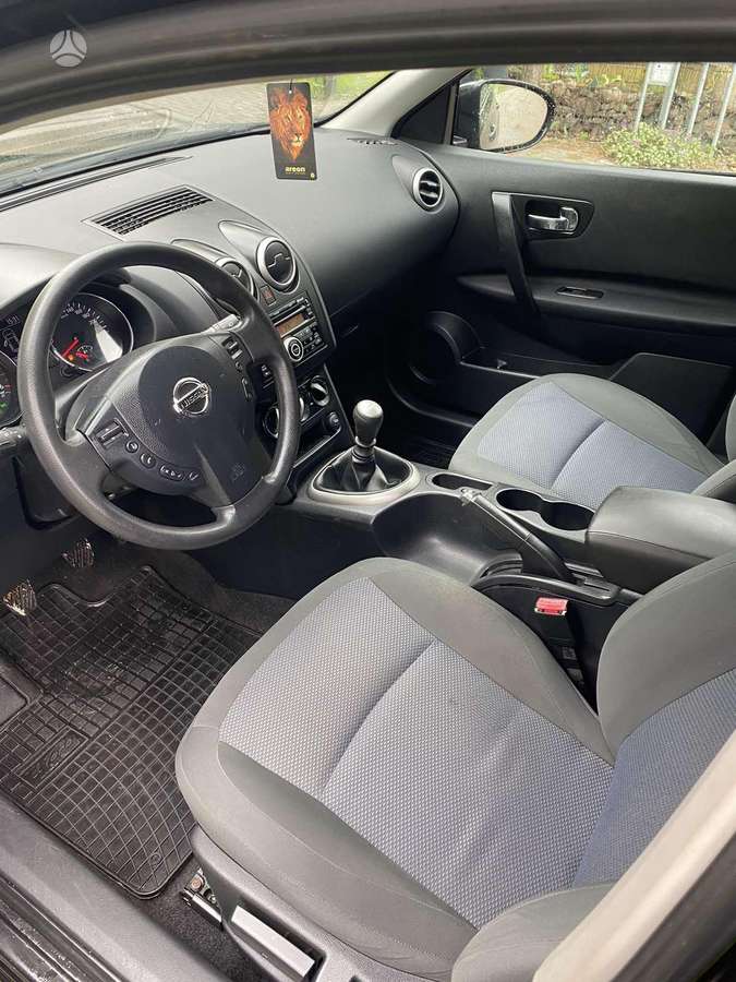 Nissan Qashqai, 1.5 l., off-road / crossover