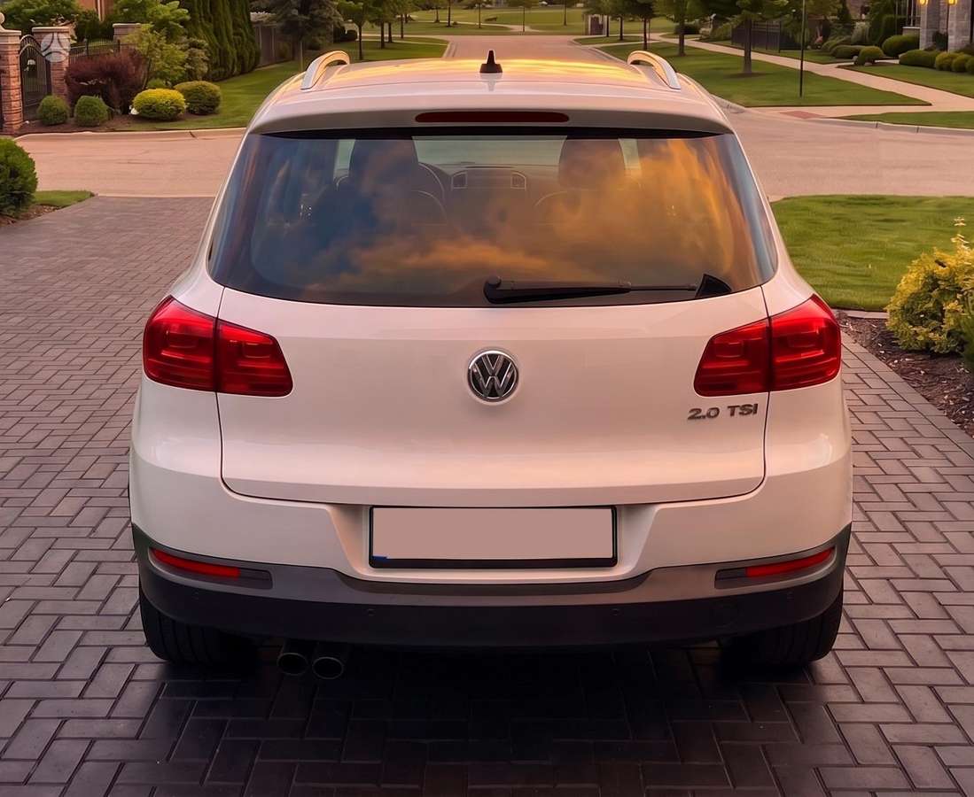 Volkswagen Tiguan - 3
