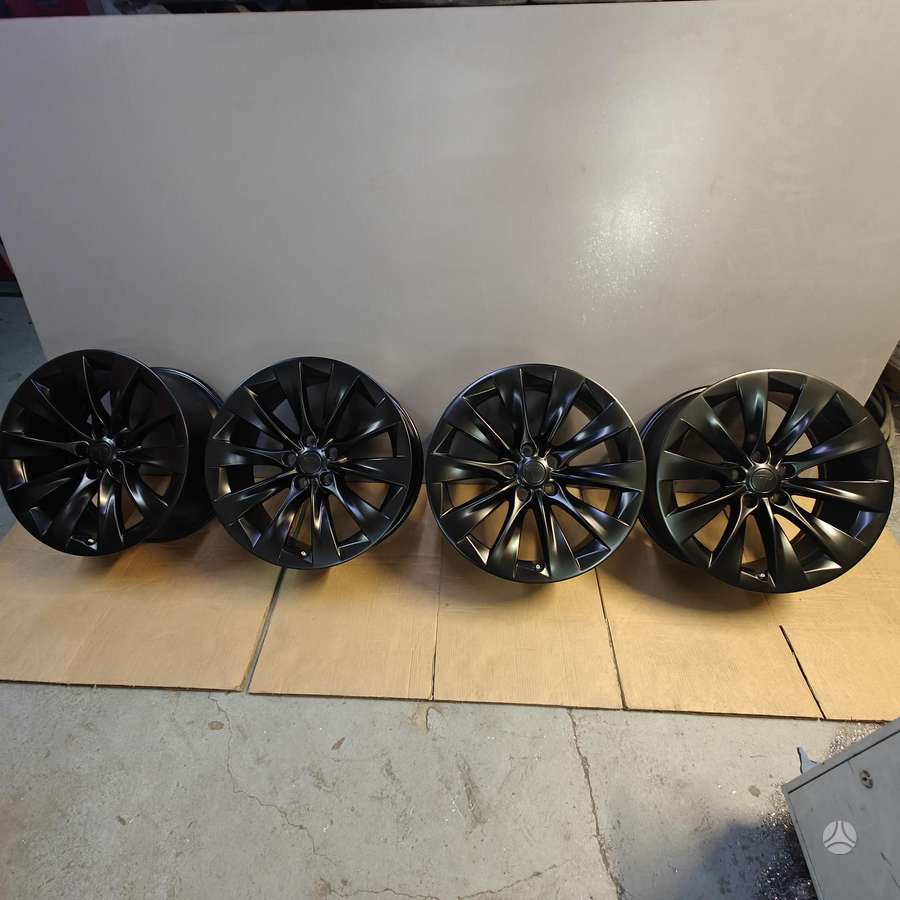 TESLA, lengvojo lydinio, R20