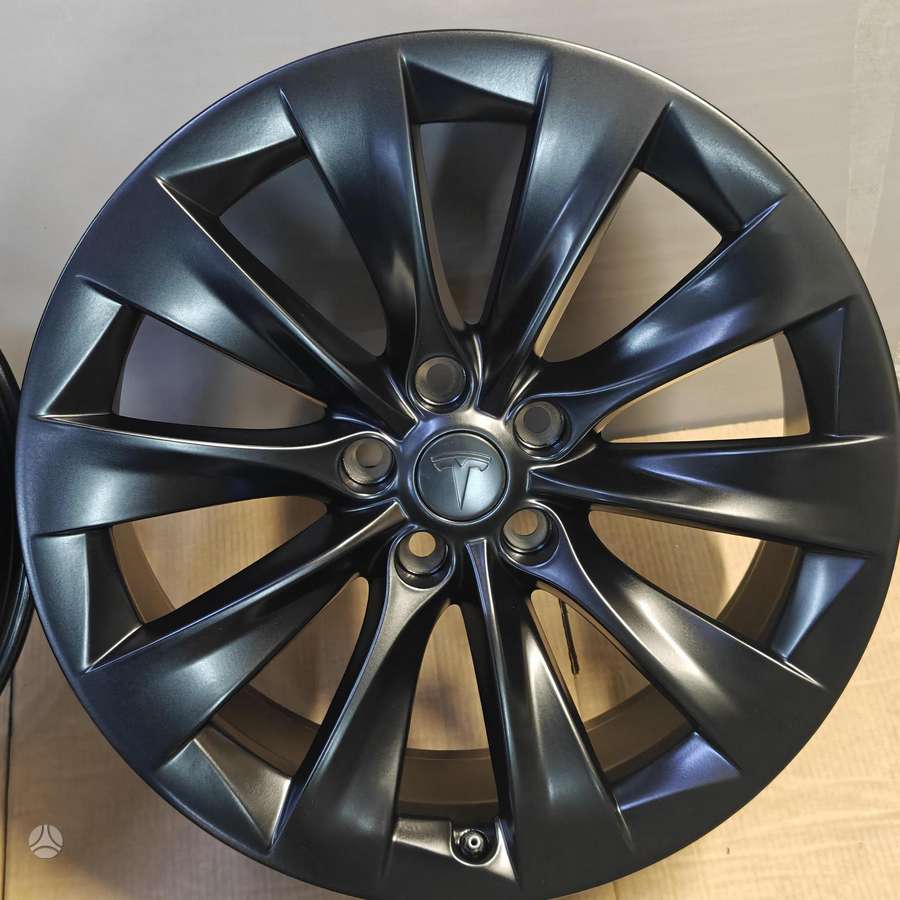 TESLA, lengvojo lydinio, R20