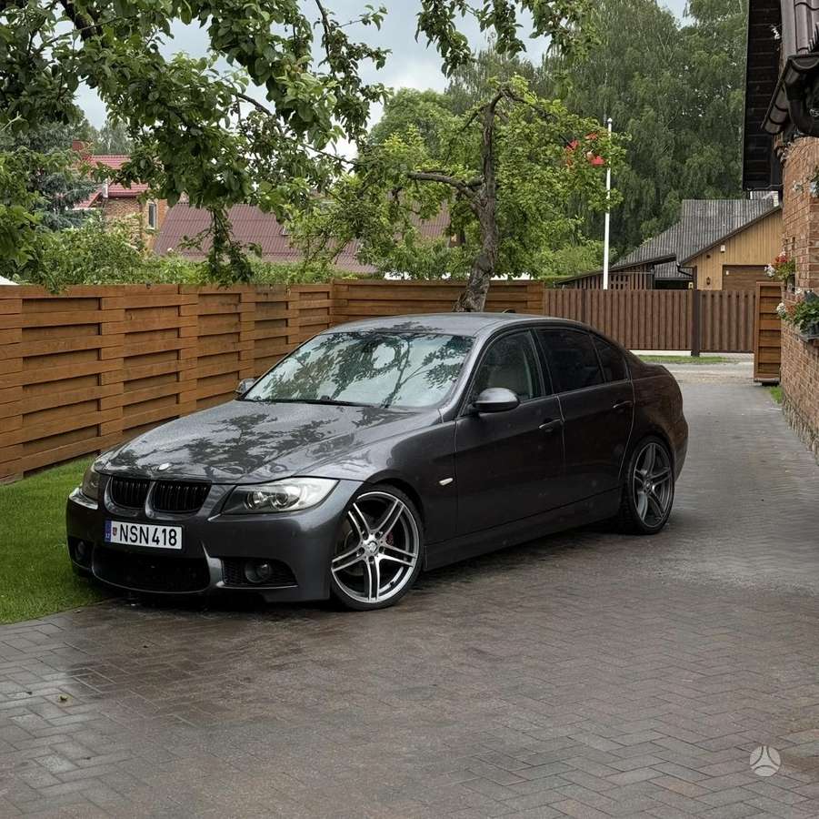 BMW 325, 2.5 l., Седан