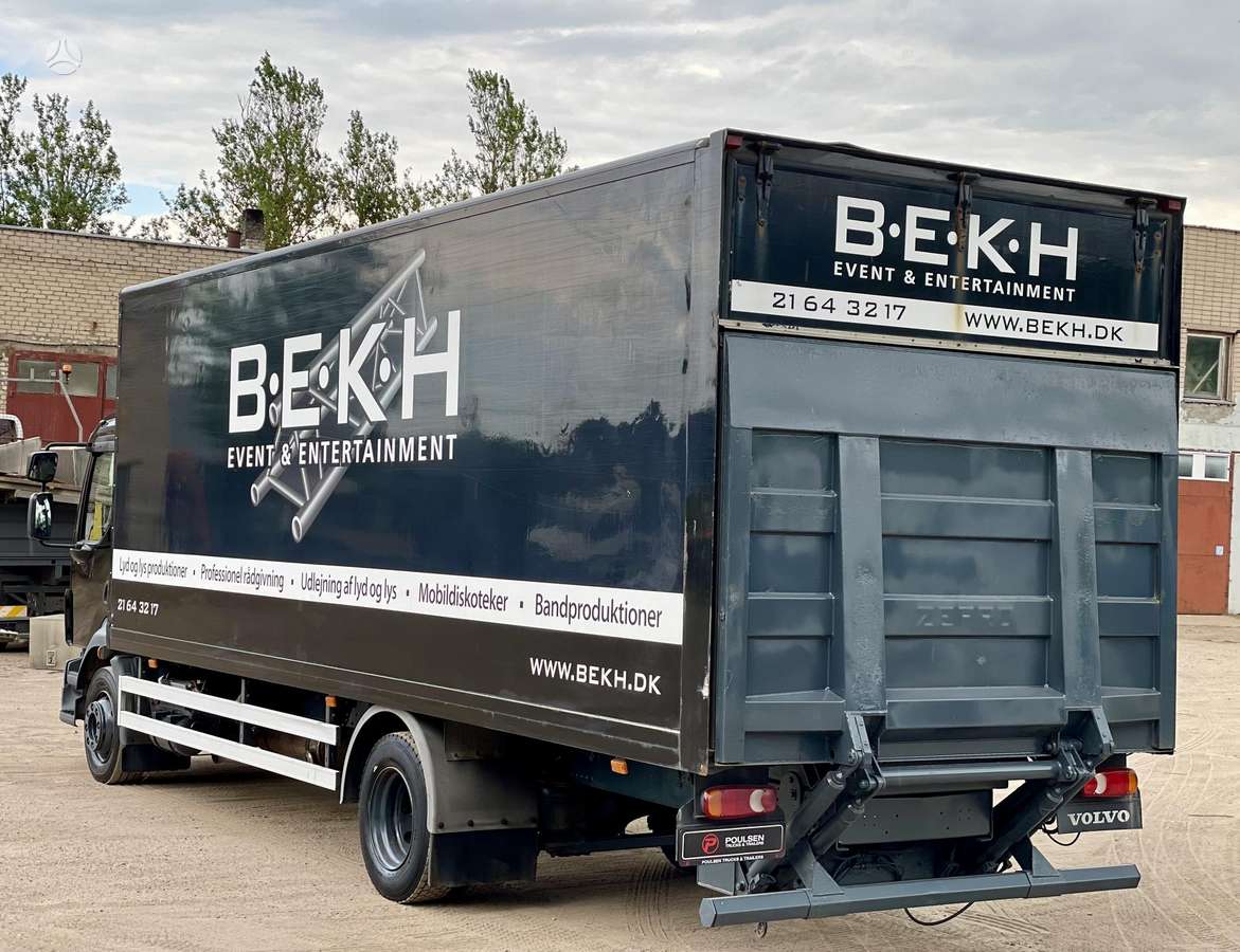 Volvo FL, kietašoniai