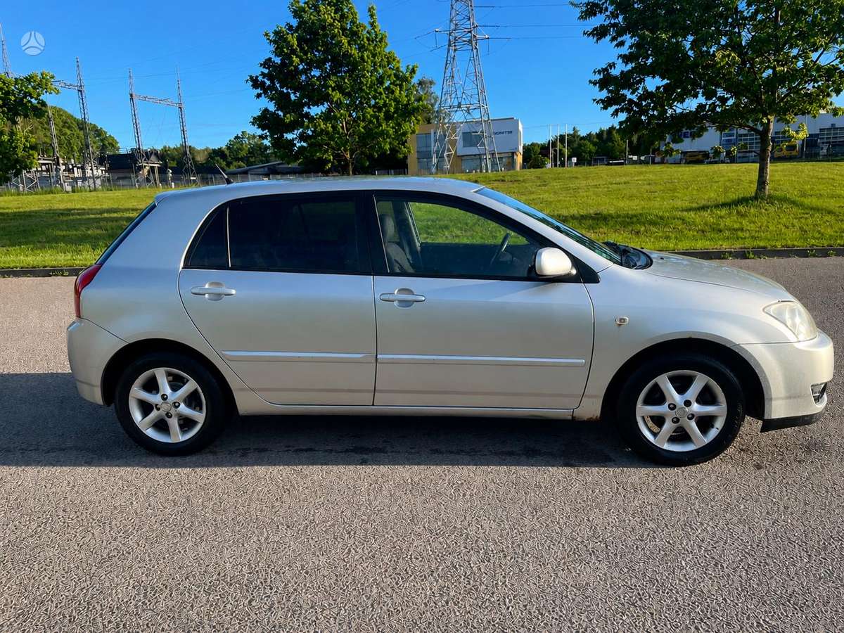 Toyota Corolla, 1.4 l., Хэтчбек