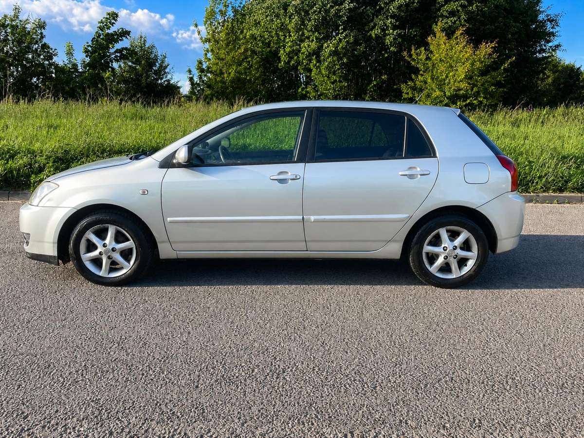 Toyota Corolla, 1.4 l., Хэтчбек