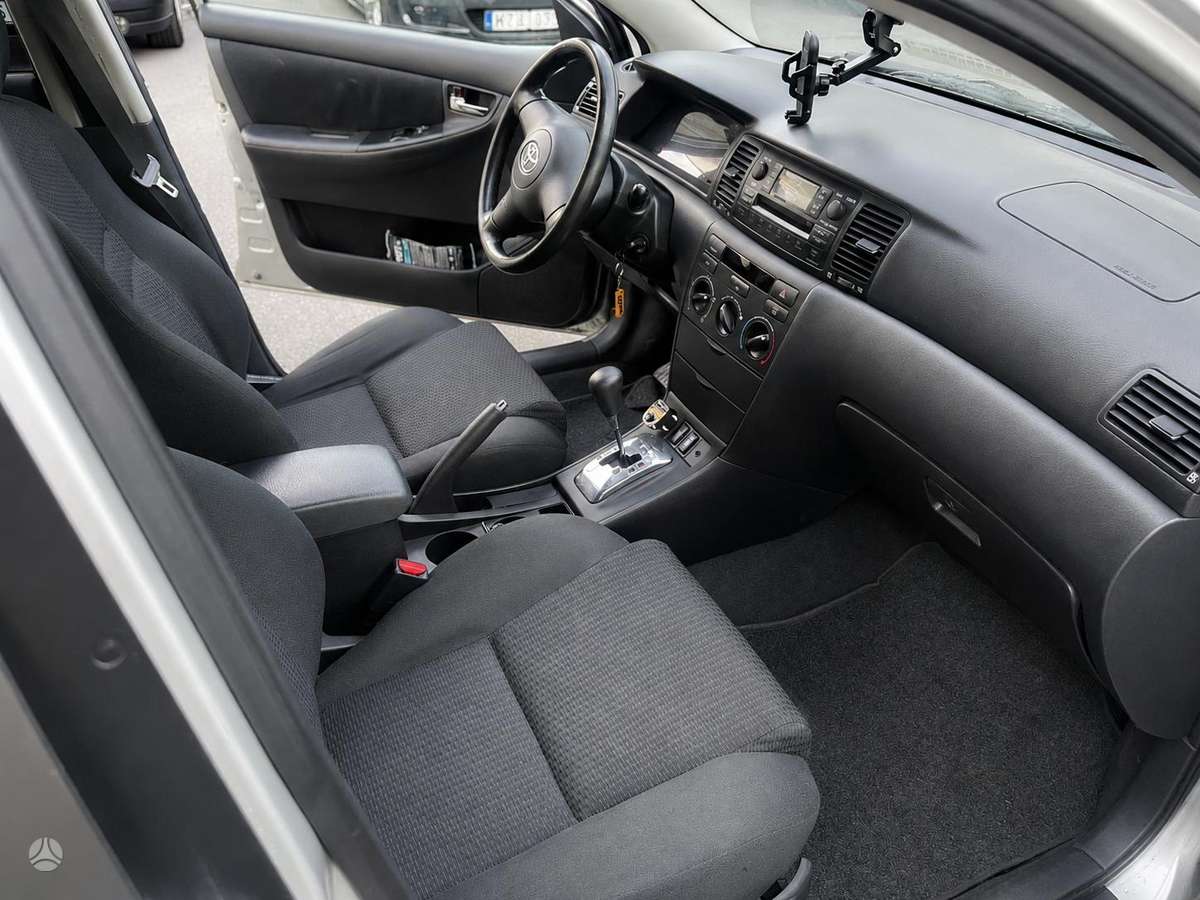 Toyota Corolla, 1.4 l., Хэтчбек