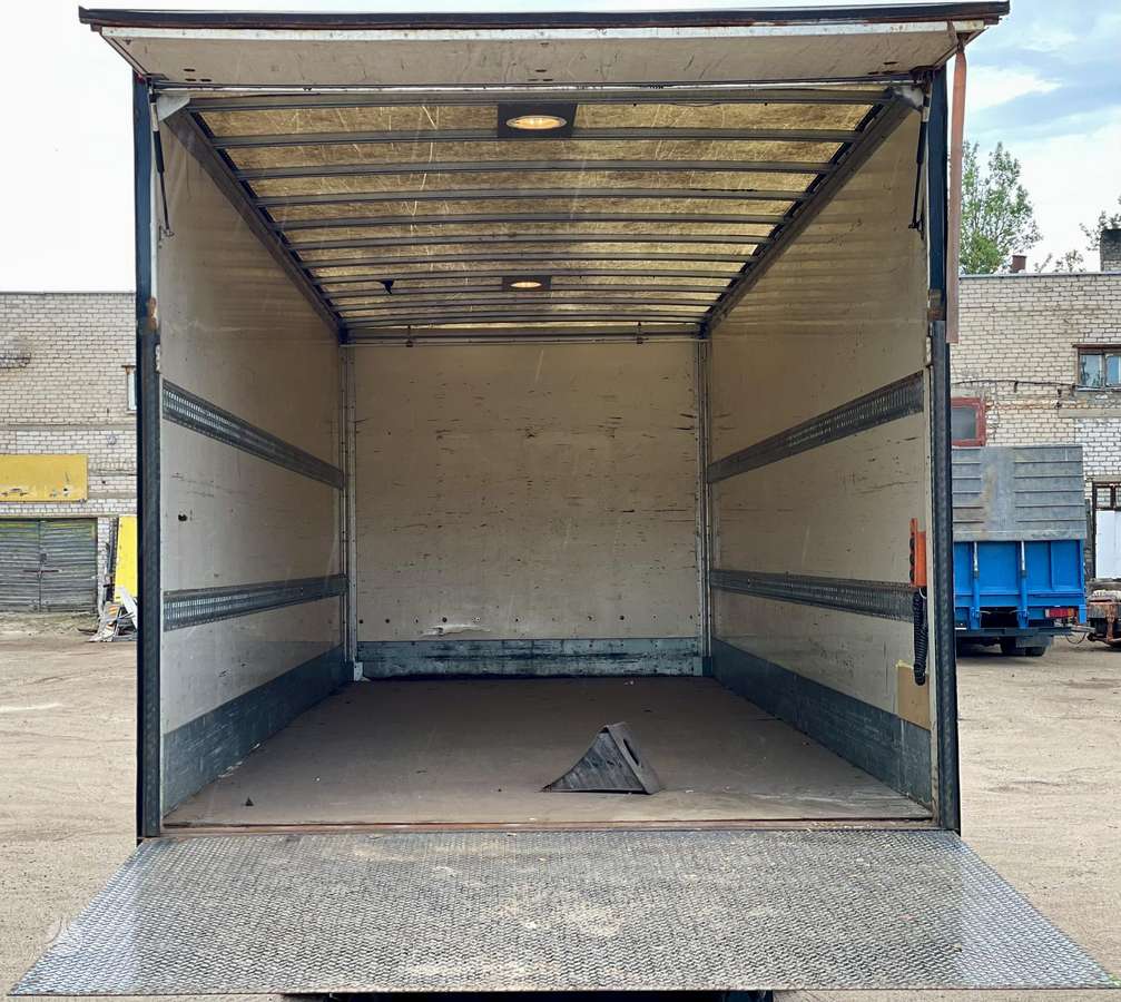 Volvo FL, box trucks / box vans