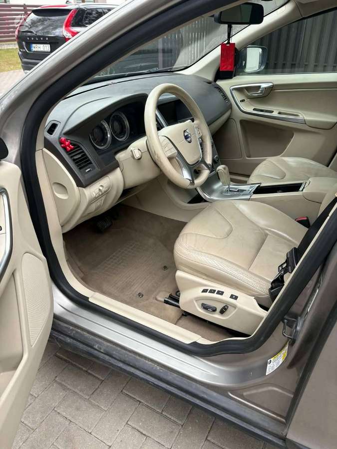 Volvo XC60 - 9