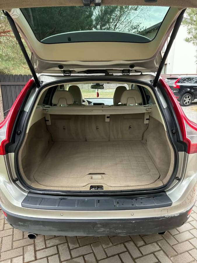 Volvo XC60 - 11