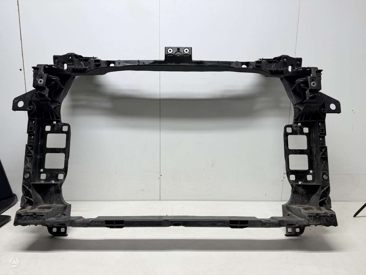 Audi SQ8 4 0 benzinas televizorius