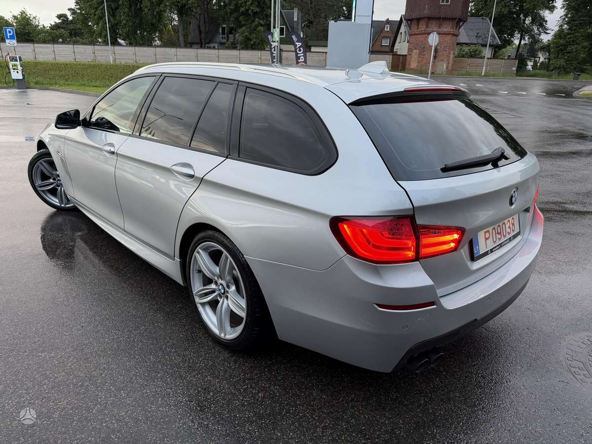BMW 530, 3.0 l., wagon