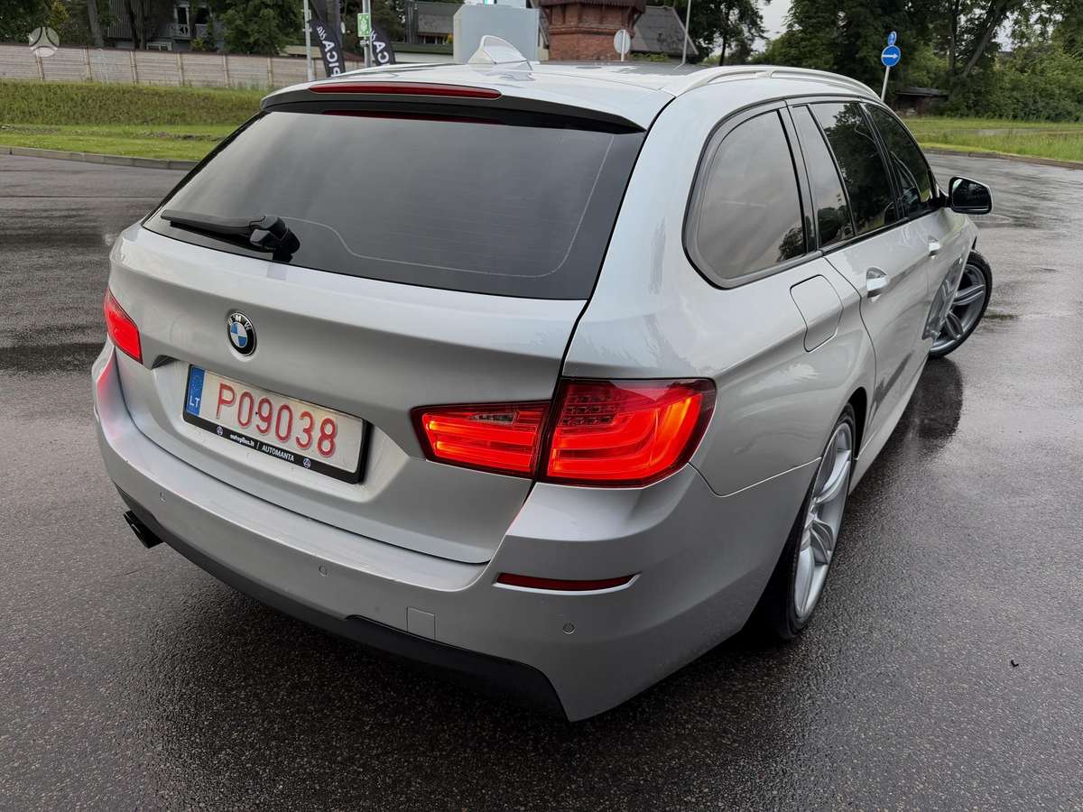 BMW 530, 3.0 l., wagon