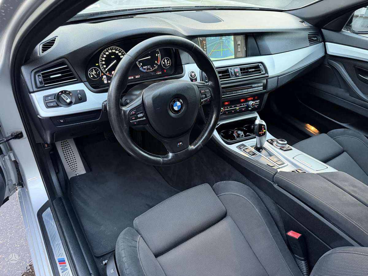 BMW 530, 3.0 l., wagon