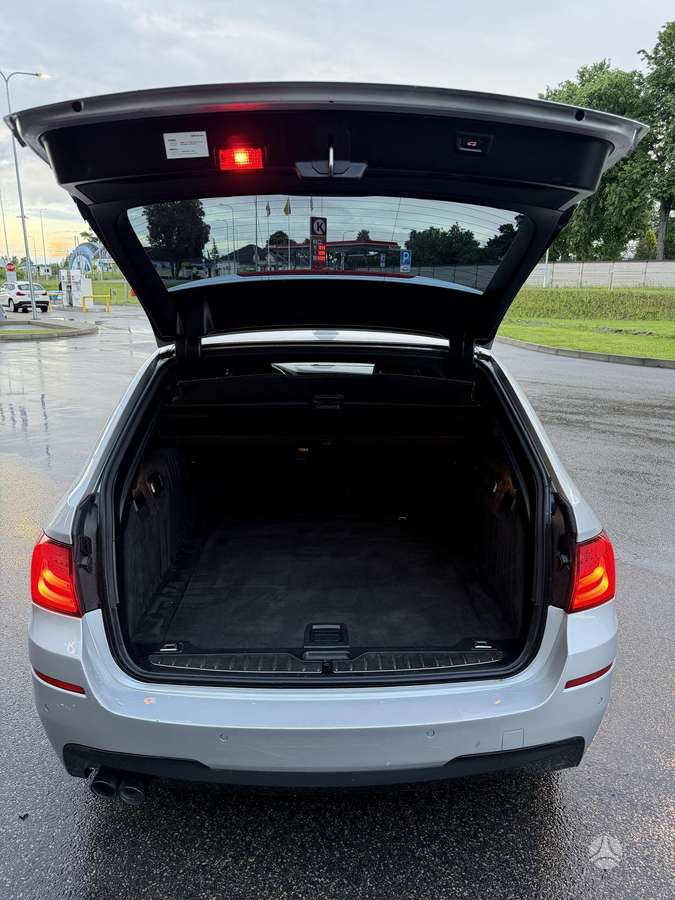 BMW 530, 3.0 l., wagon
