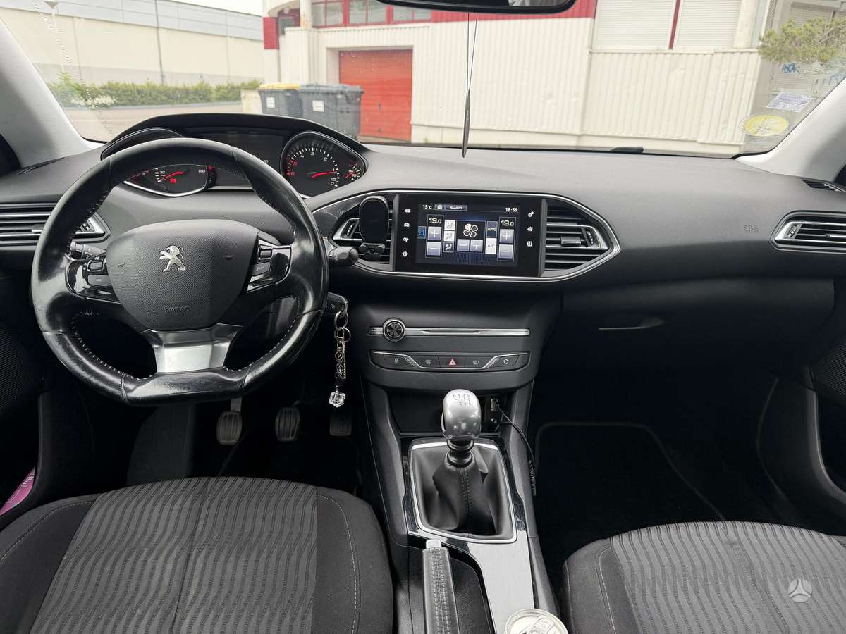 Peugeot 308, Универсал