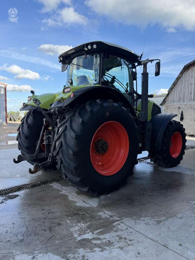 Claas Axion 830 CMATIC, traktoriai
