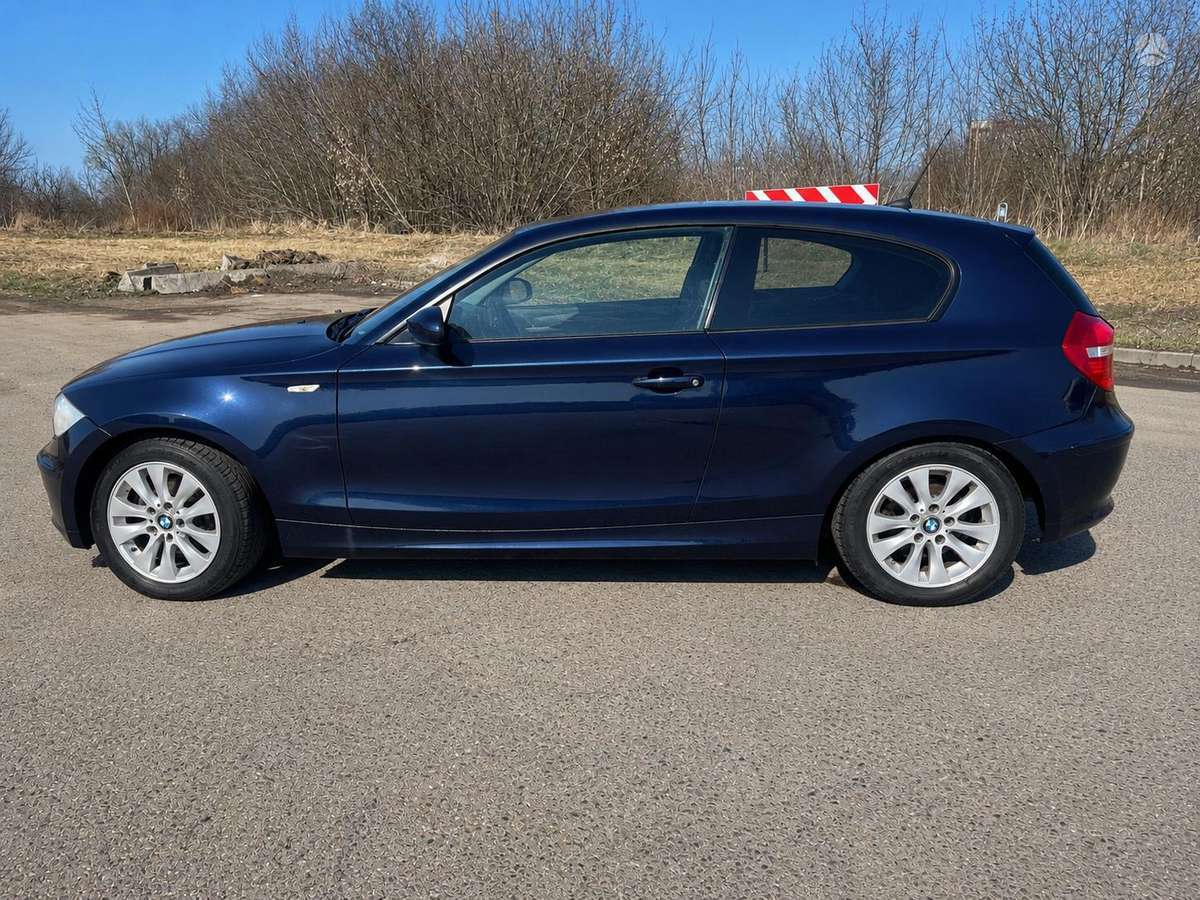 BMW 118, 2.0 l., hatchback