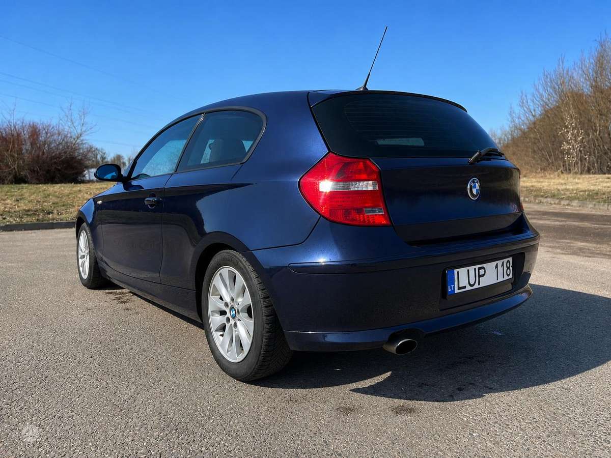 BMW 118, 2.0 l., hatchback