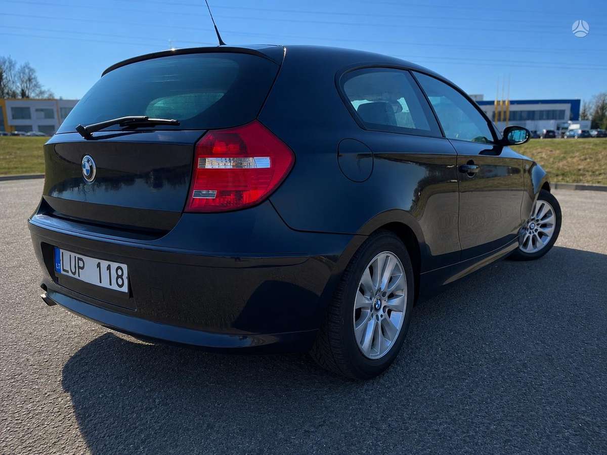 BMW 118, 2.0 l., hatchback