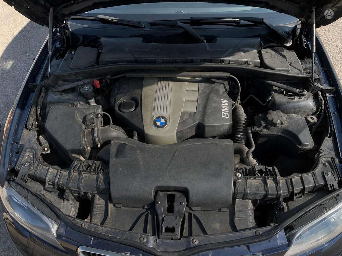 BMW 118, 2.0 l., hatchback