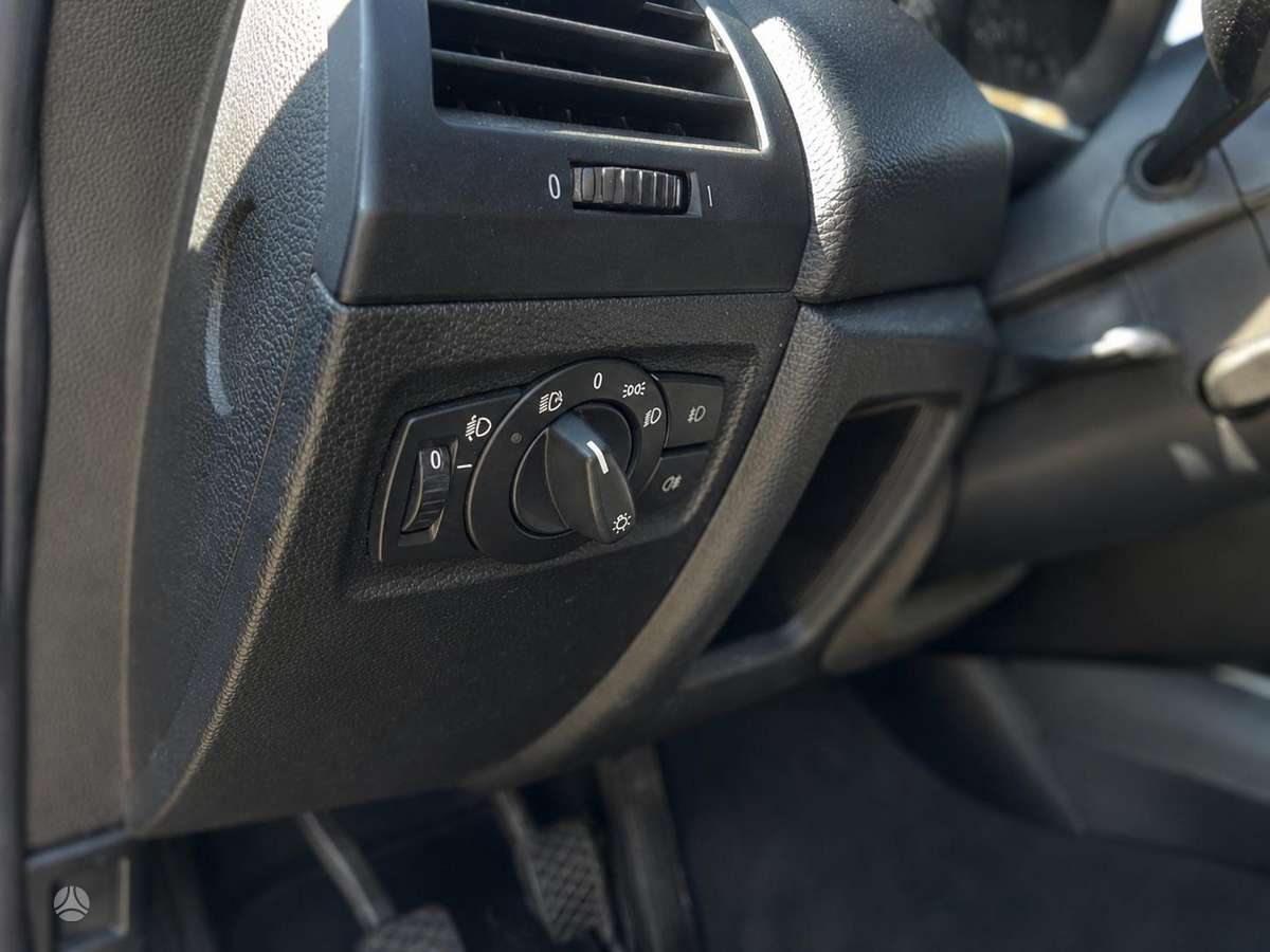 BMW 118, 2.0 l., hatchback