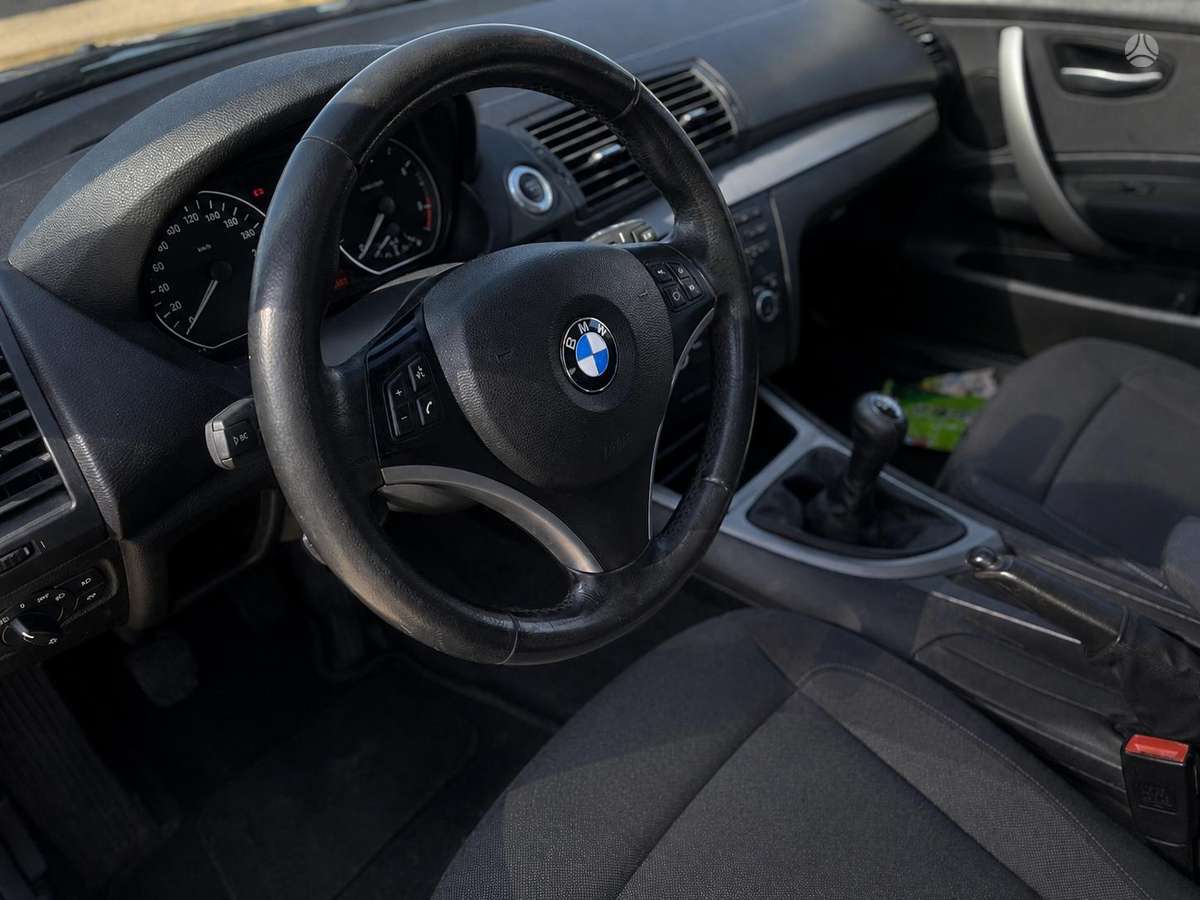BMW 118, 2.0 l., Хэтчбек