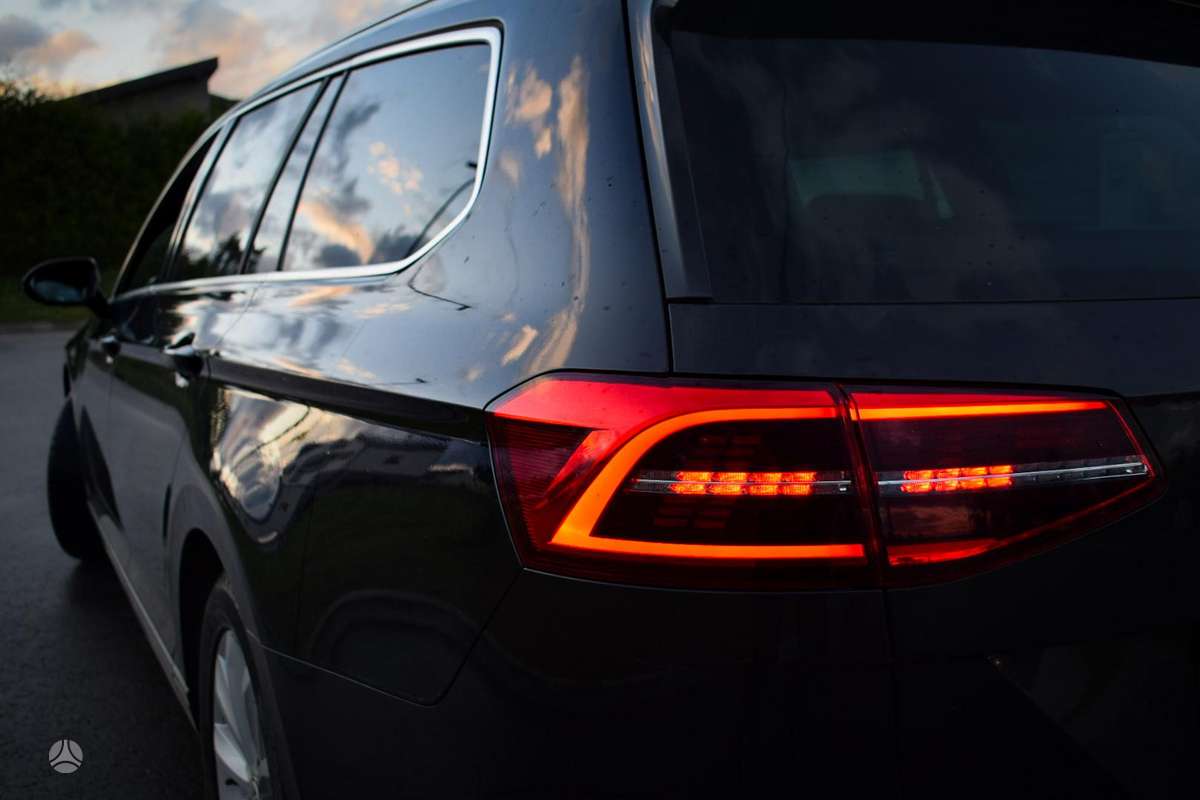 Volkswagen Passat, 2.0 l., Универсал