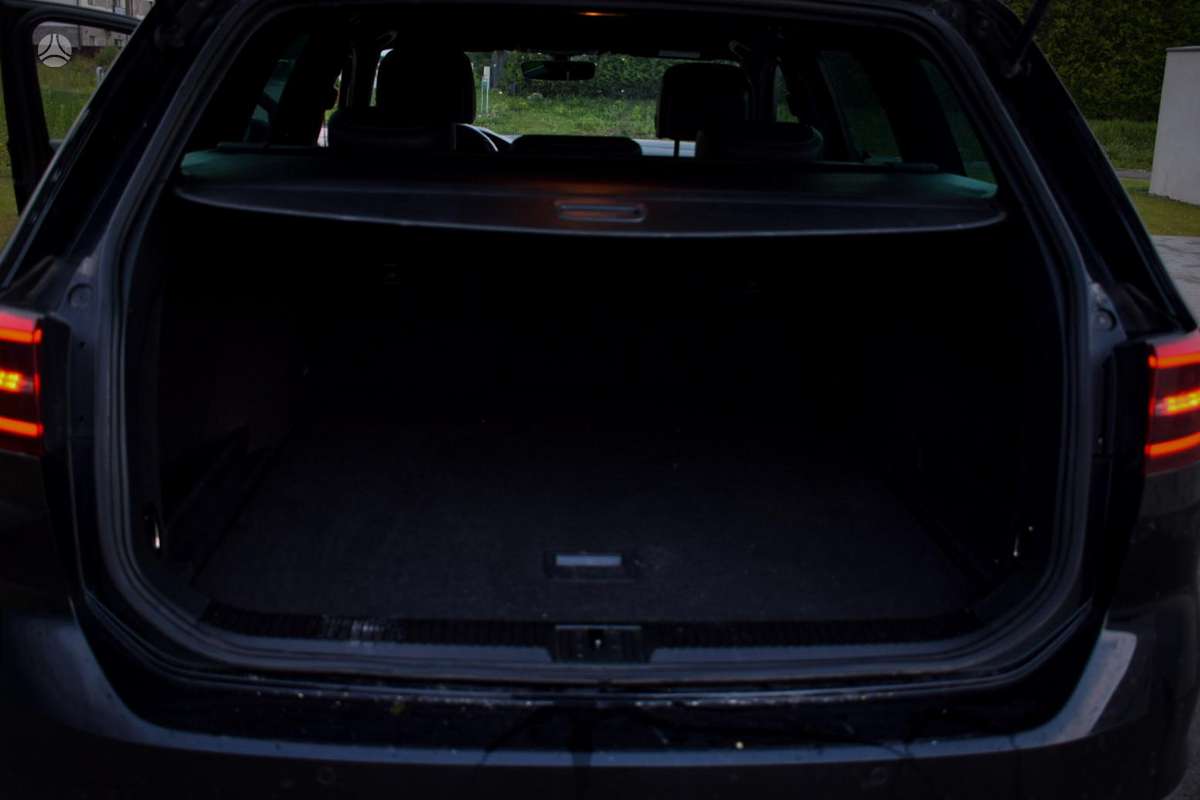 Volkswagen Passat, 2.0 l., Универсал