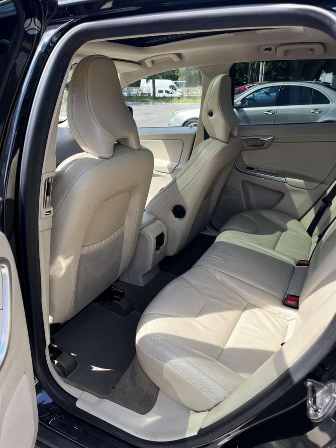 Volvo XC60 - 12