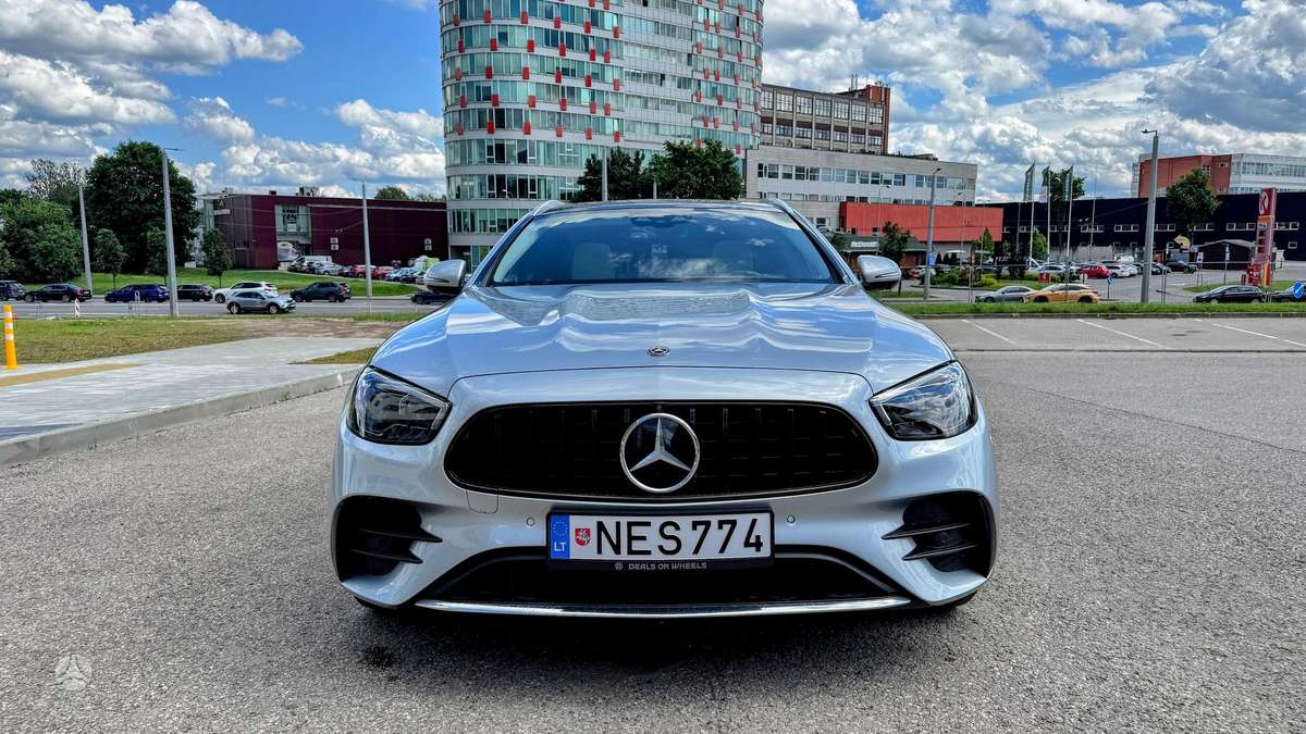 Mercedes-Benz E220 - 2