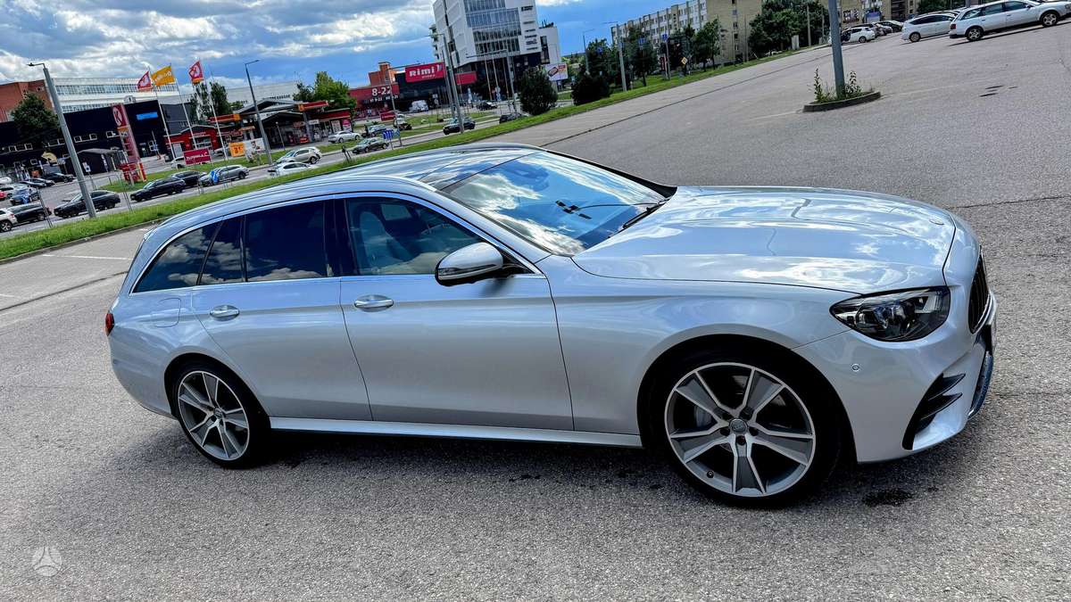 Mercedes-Benz E220 - 5