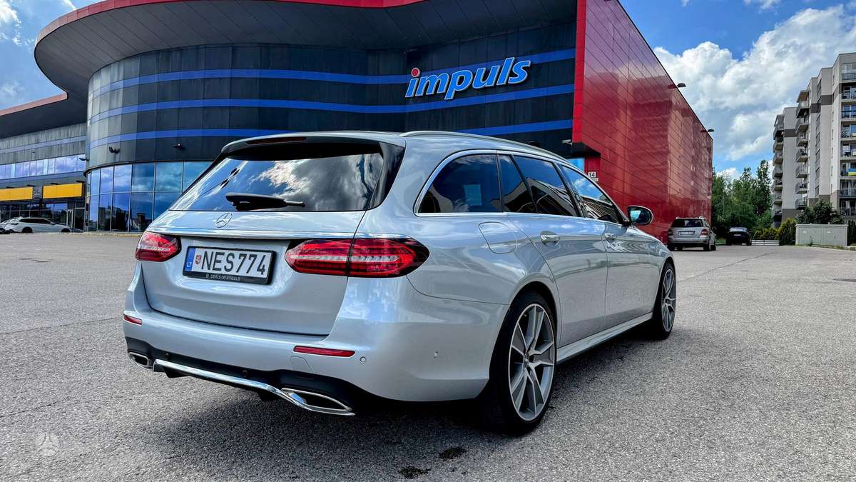 Mercedes-Benz E220 - 7