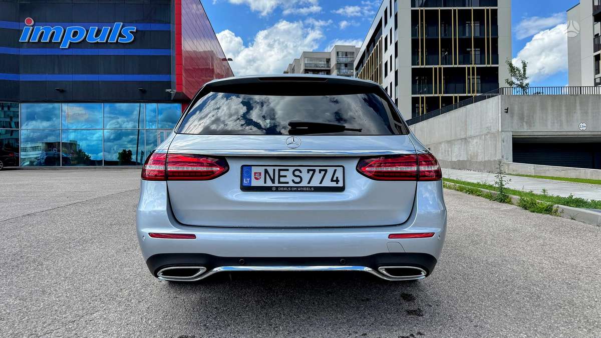 Mercedes-Benz E220 - 8