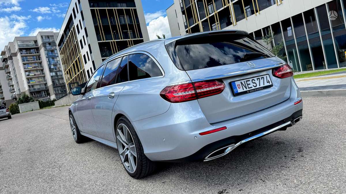 Mercedes-Benz E220 - 9