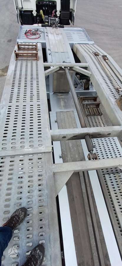 Fliegl Ozsan, auto treileris