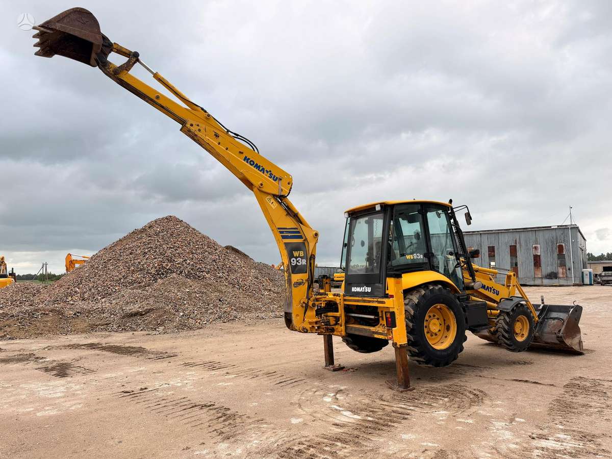 Komatsu WB 93 R-5, excavator loader