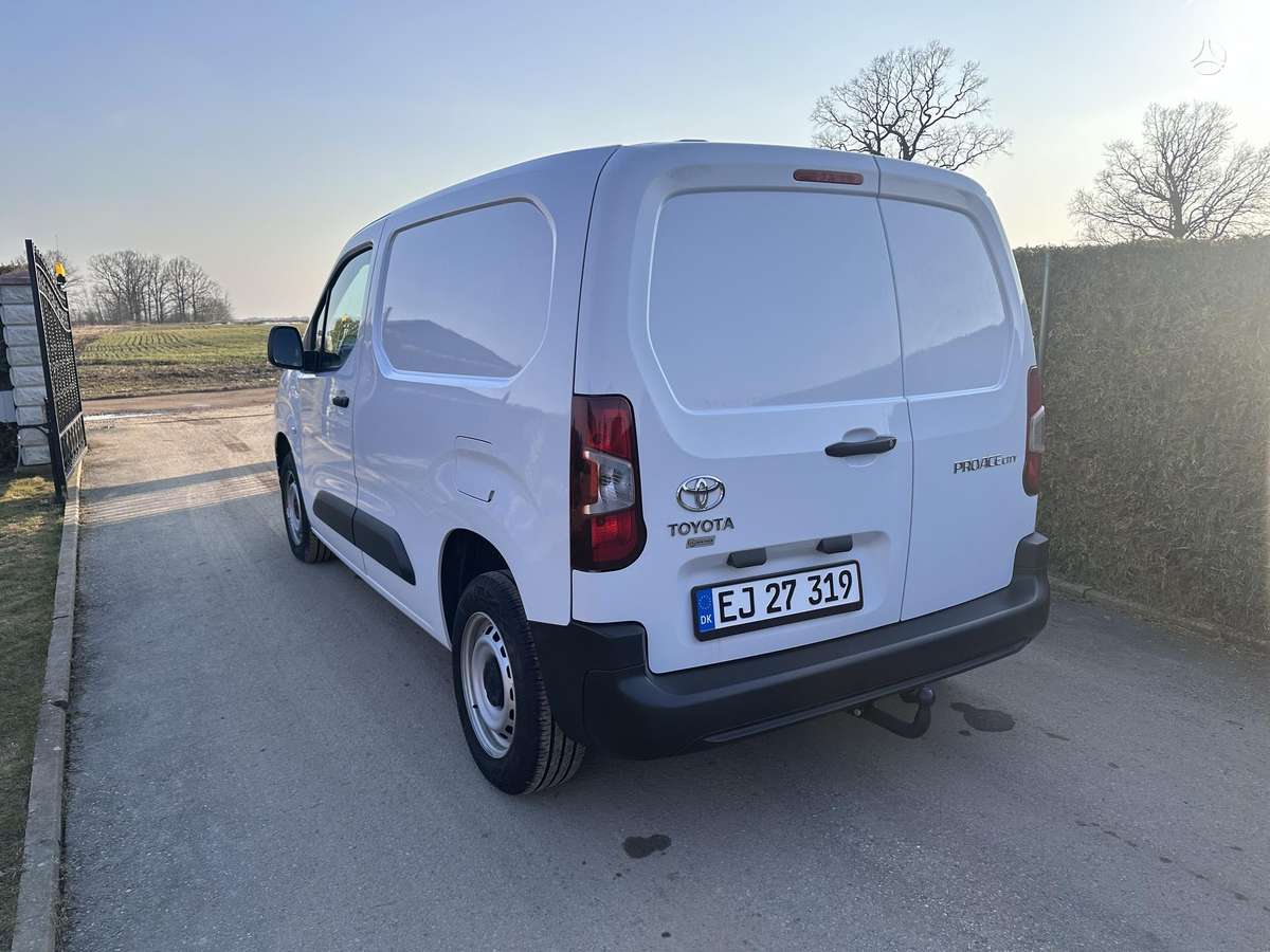 Toyota Proace City - 8