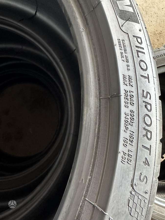 Michelin, vasarinės 245/35 R20