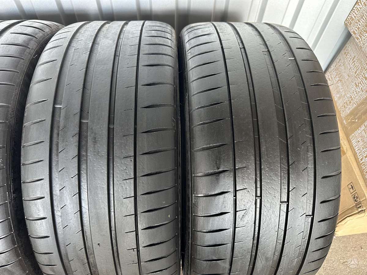 Michelin, vasarinės 245/35 R20