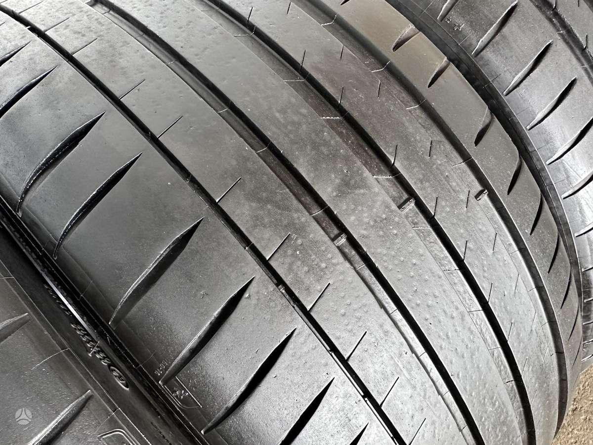 Michelin, vasarinės 245/35 R20