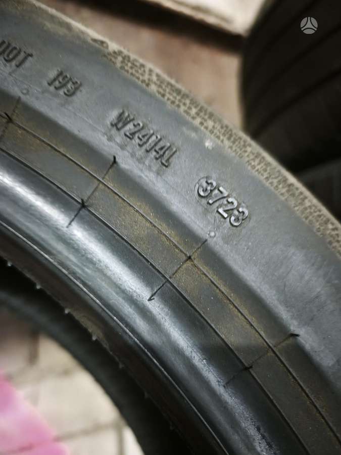 Pirelli P ZERO WINTER, žieminės 245/45 R19