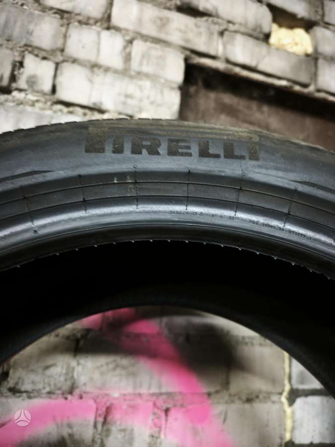 Pirelli P ZERO WINTER, žieminės 245/45 R19