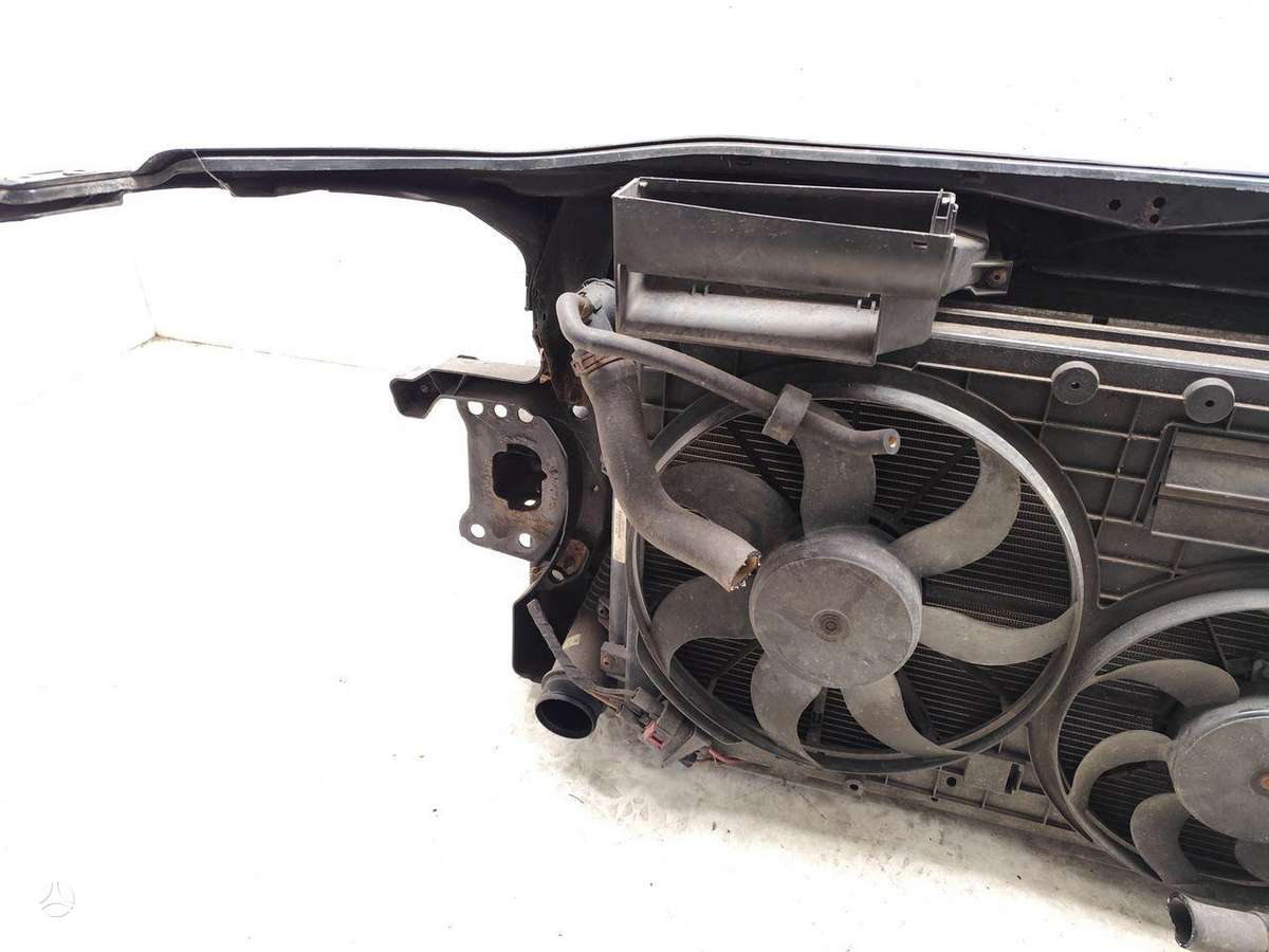 Volkswagen Passat hood (front, rear)