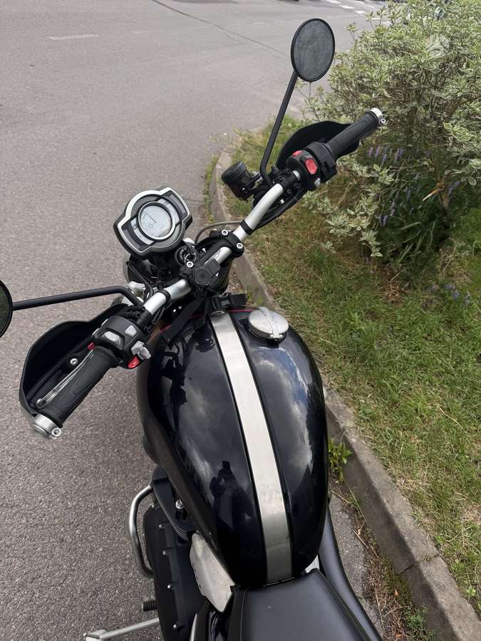 Triumph Scrambler 1200cc, enduro / adventure