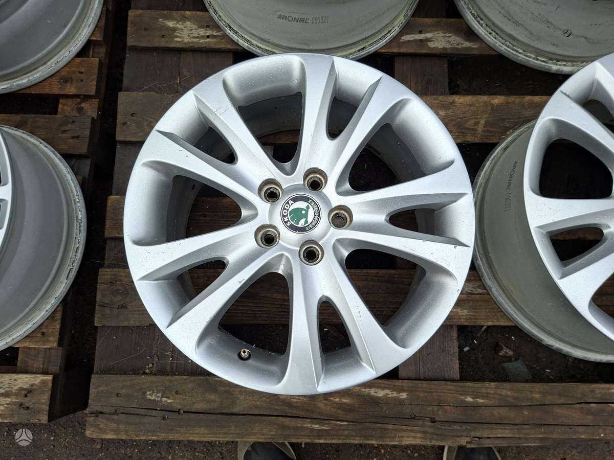 Skoda ET49  7.5J, легкосплавные , R17