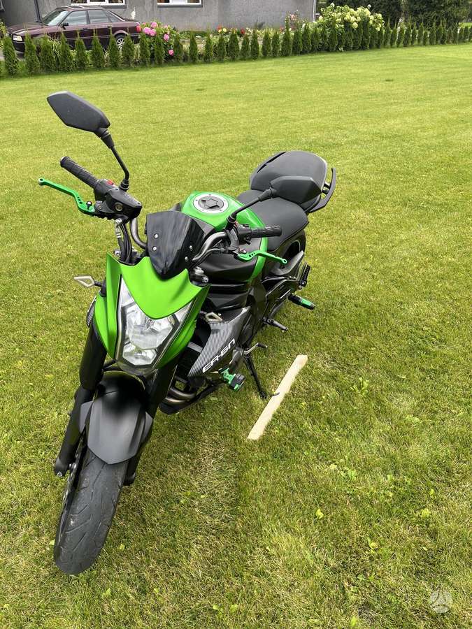 Kawasaki ER 650cc, street / classic