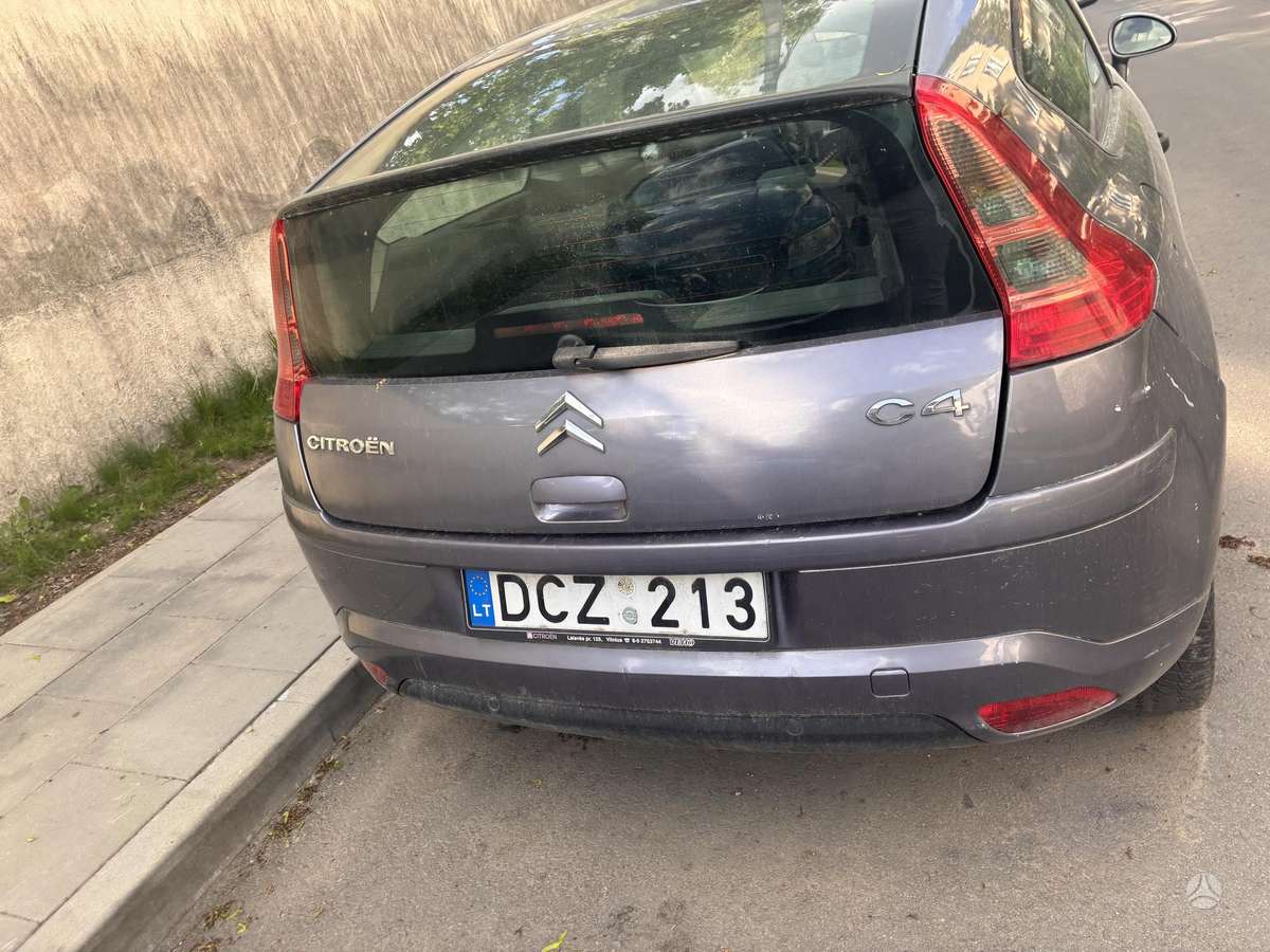 Citroen C4, 1.6 l., hatchback