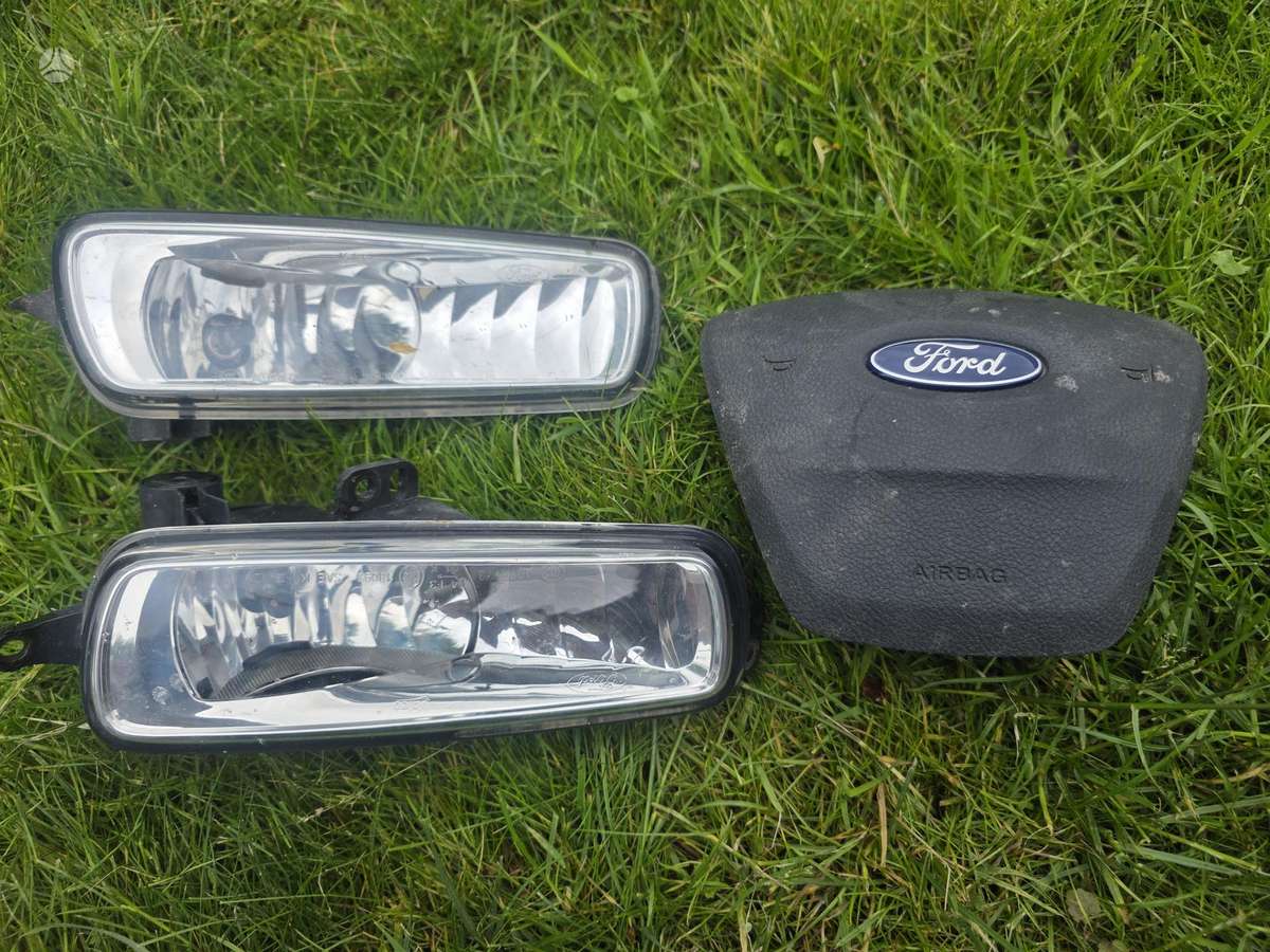 Ford C-MAX for parts. Dalimis nėra priekiniu sparnu ir durų priekiniu kel