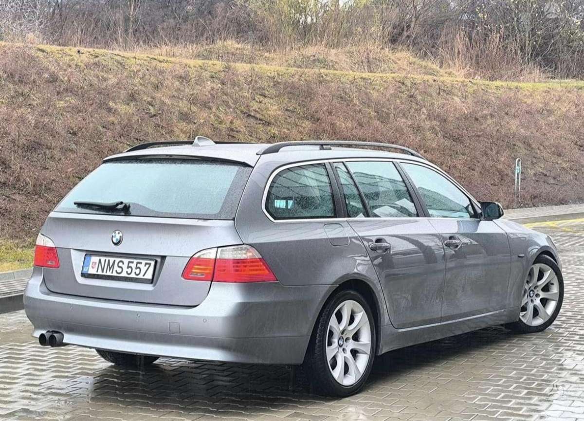 BMW 530, 3.0 l., wagon