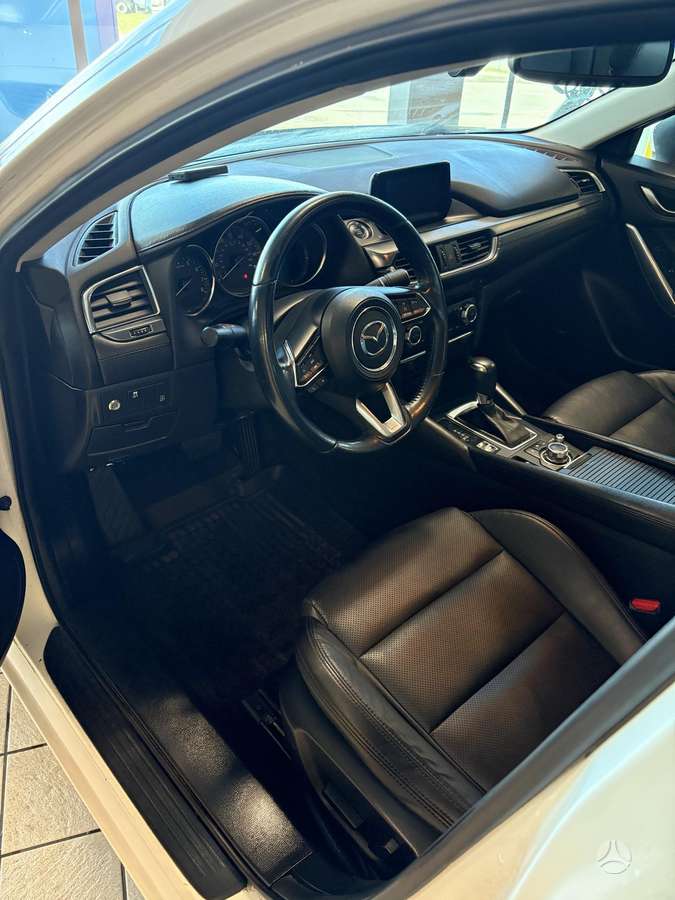 Mazda 6, 2.5 l., saloon / sedan
