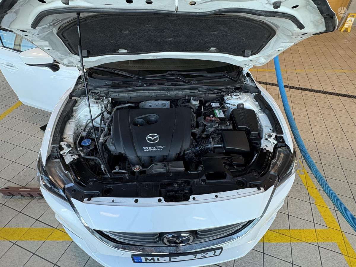 Mazda 6, 2.5 l., Седан
